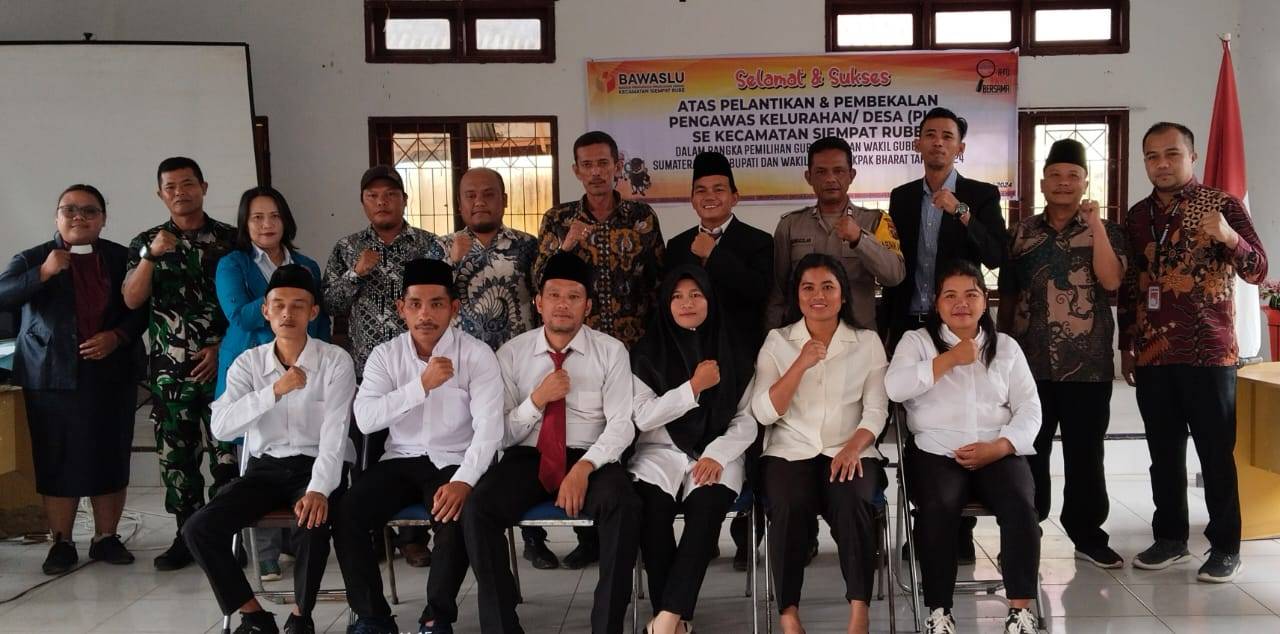 foto bersama ketua bawaslu pakpak bharat dengan PKD terlantik